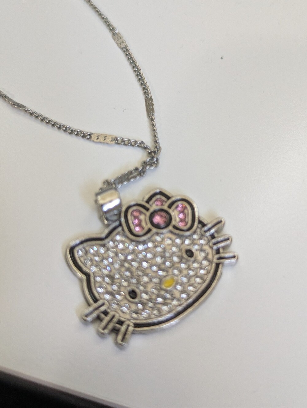 ✨3/25$ Hello Kitty Silver Pendant Necklace with Pink Bow